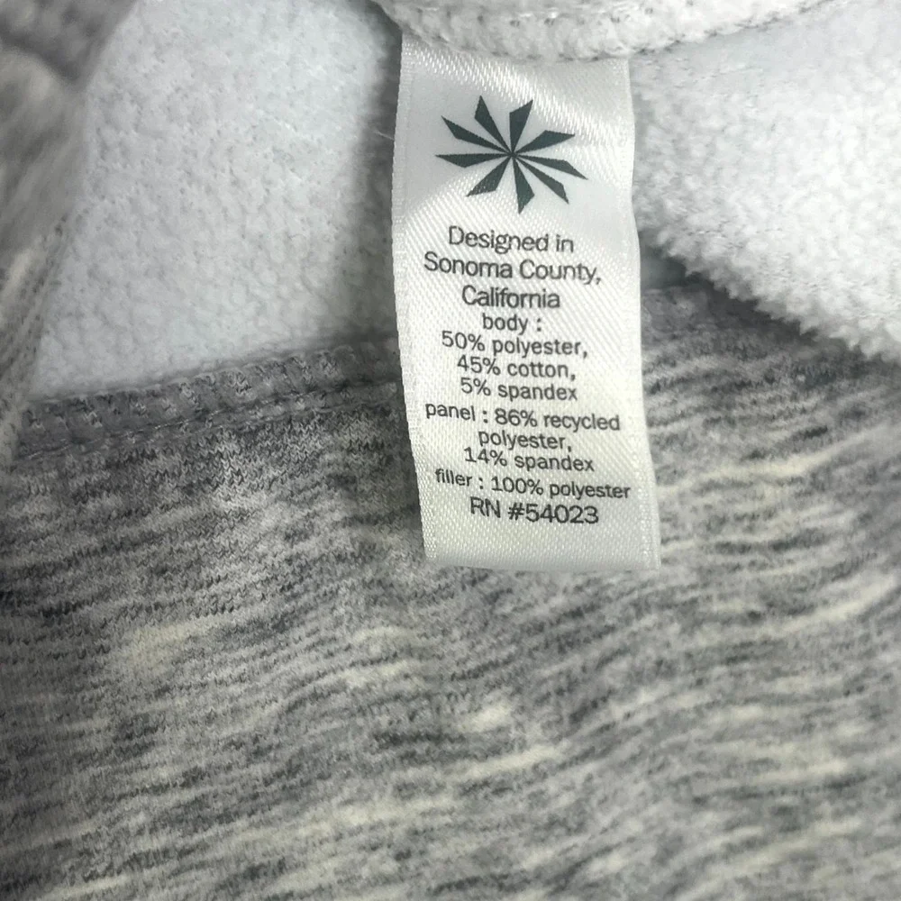 Athleta Stronger Vest‎ Womens Medium Gray Spacedye Stretch Workout Gym Training